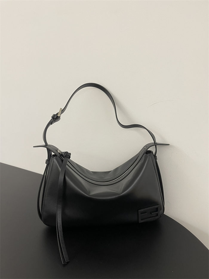 Fendi Simply Medium shoulder bag Leather High