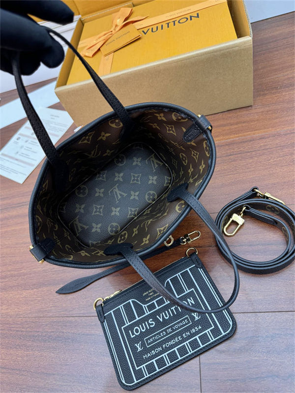 Louis Vuitton Neverfull Bandoulière Inside Out BB M12099 Top