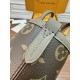 Louis Vuitton Neverfull Bandoulière Inside Out BB M12109 Top