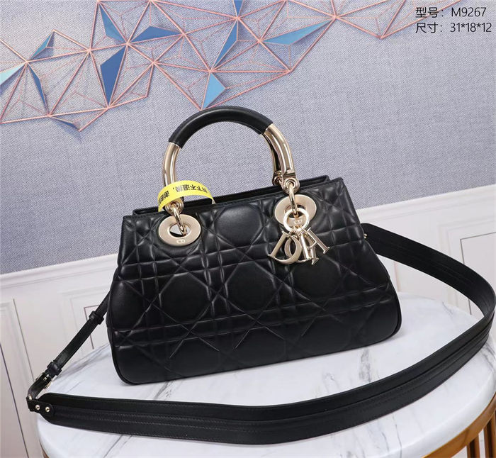 LADY 95.22 MEDIUM BAG Cannage Calfskin Black High