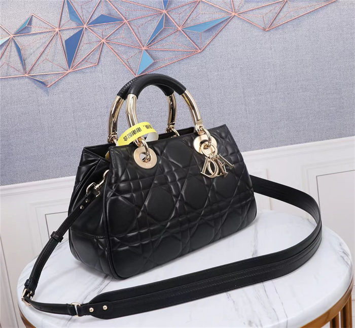 LADY 95.22 MEDIUM BAG Cannage Calfskin Black High