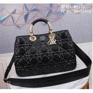 LADY 95.22 LARGE BAG Cannage Calfskin Black High