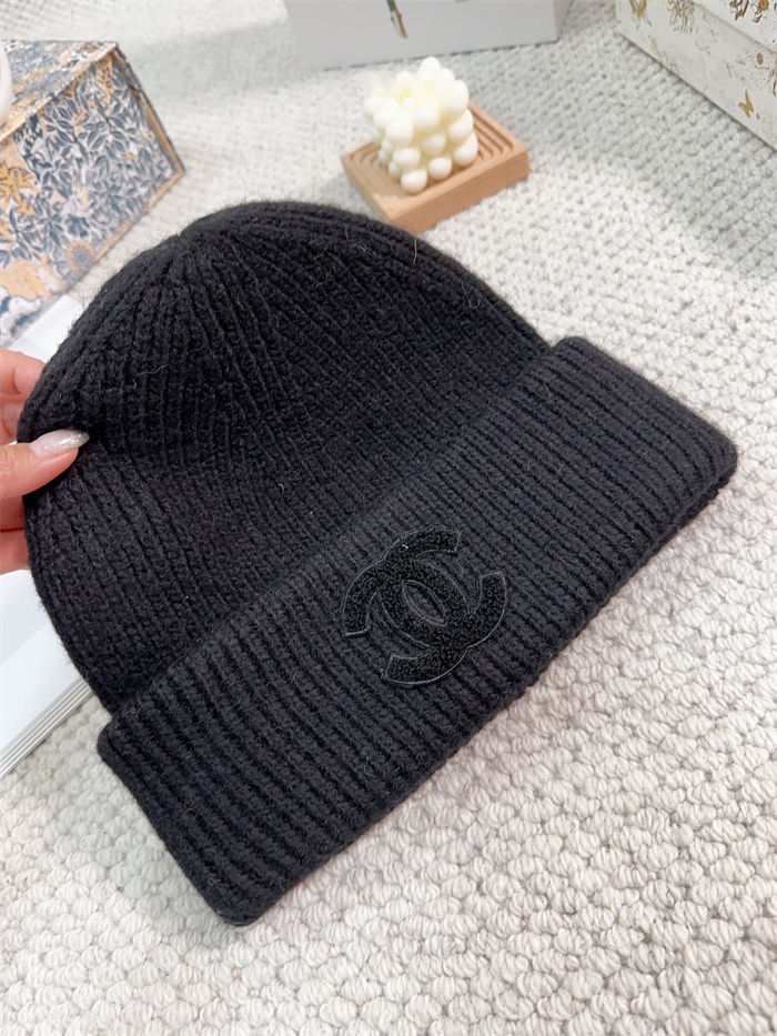 Chanel beanie Black