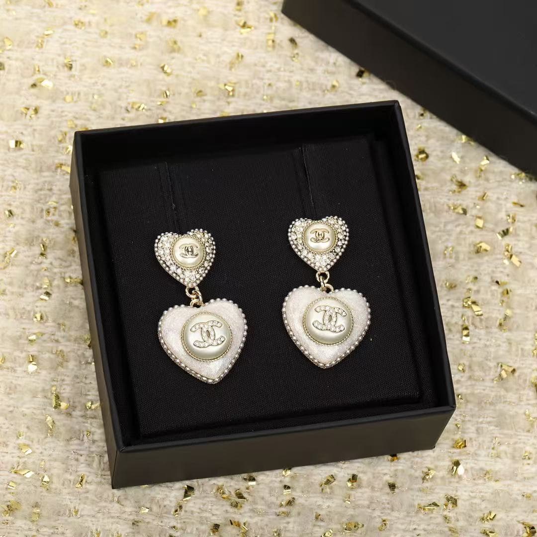 Chanel Earrings 15677