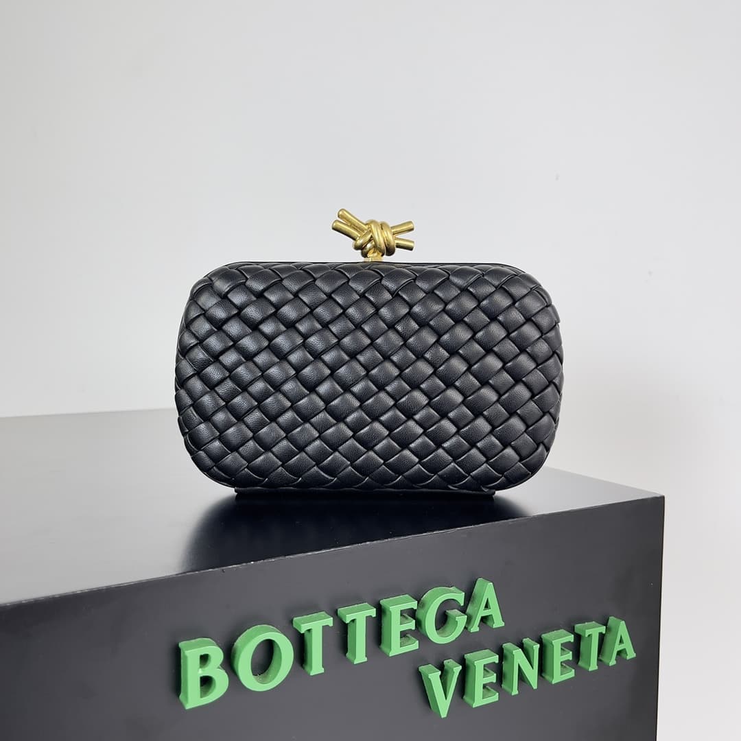 BV Knot Minaudière Clutch Lambskin High