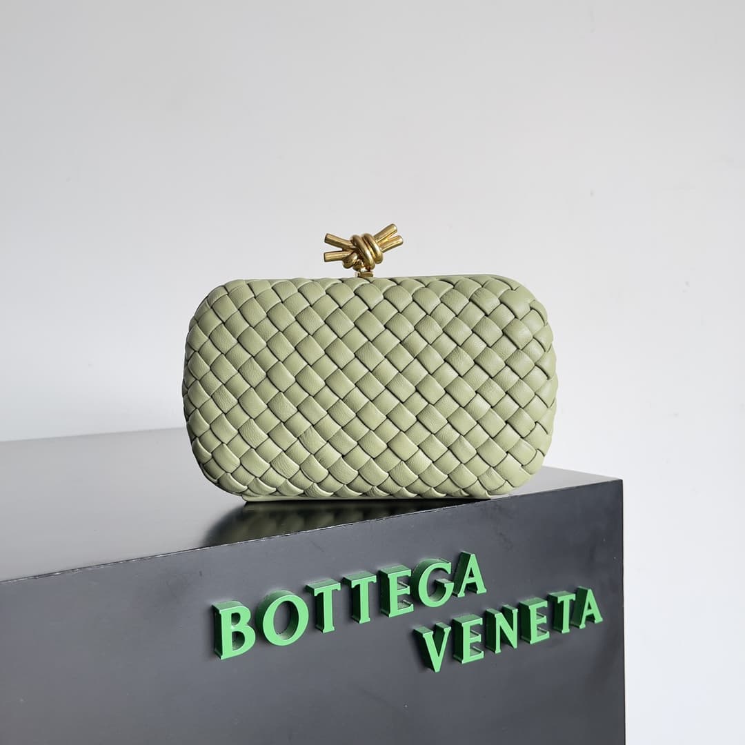 BV Knot Minaudière Clutch Lambskin High