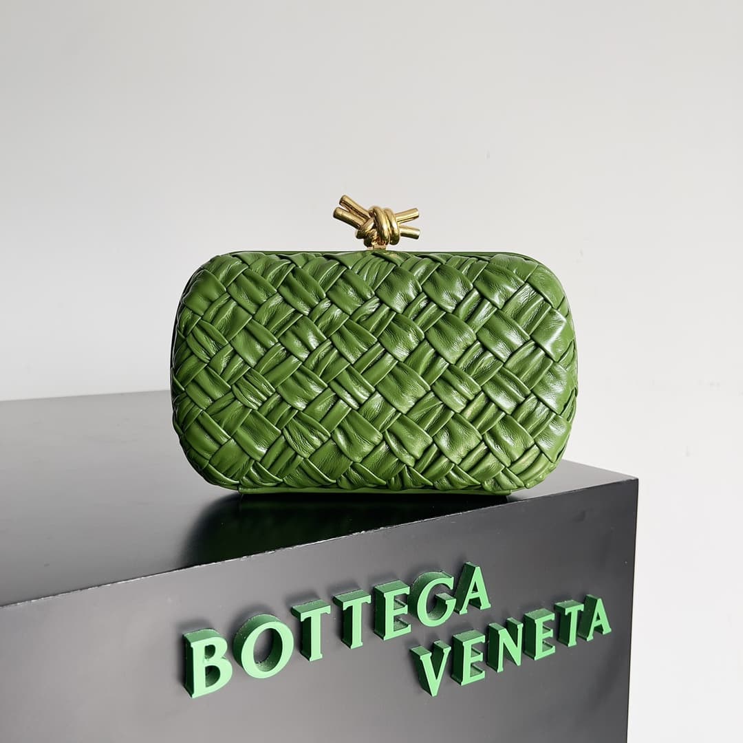 BV Knot Minaudière Clutch Lambskin High