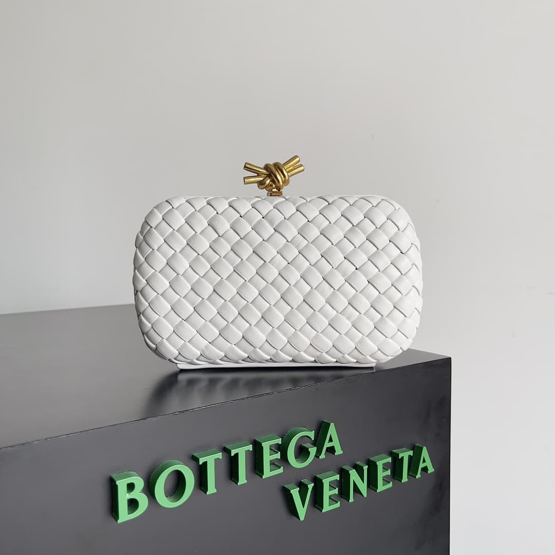 BV Knot Minaudière Clutch Lambskin High