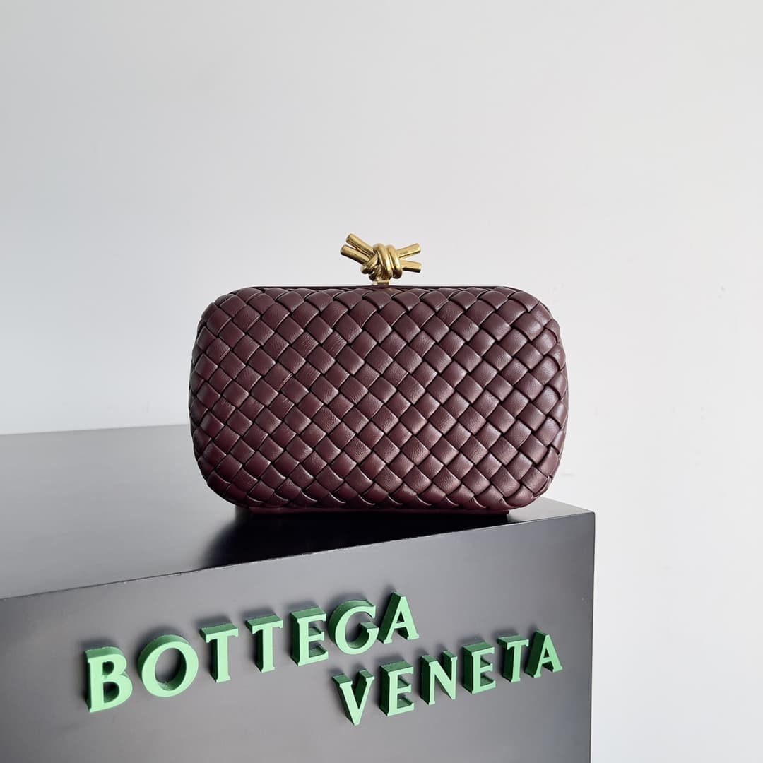 BV Knot Minaudière Clutch Lambskin High