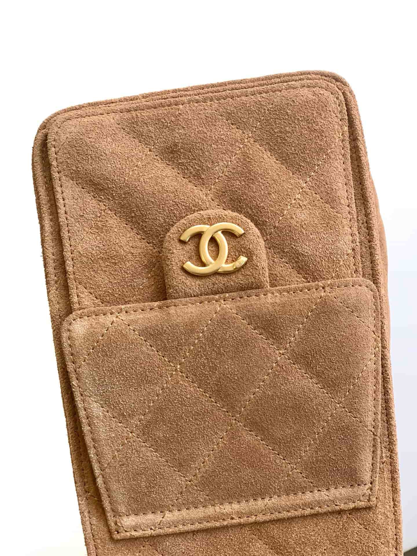 Chanel Hobo handbag AS5293 Suede & gold-tone metal Brown High