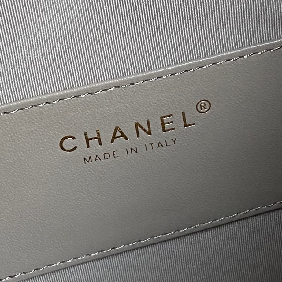 Chanel Hobo handbag AS5293 Suede & gold-tone metal Grey High