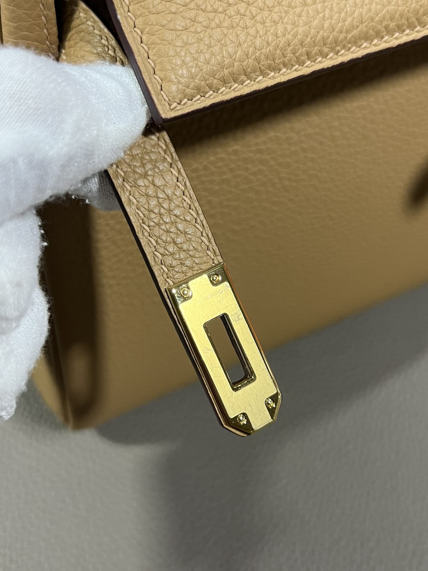 Hermes Kelly 25/28cm Retourne Bag Togo Leather In Beige WAX High