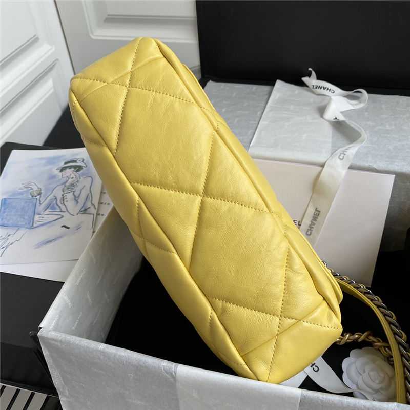 Large Chanel 19 Flap Bag Goatskin/Lambskin Yellow High