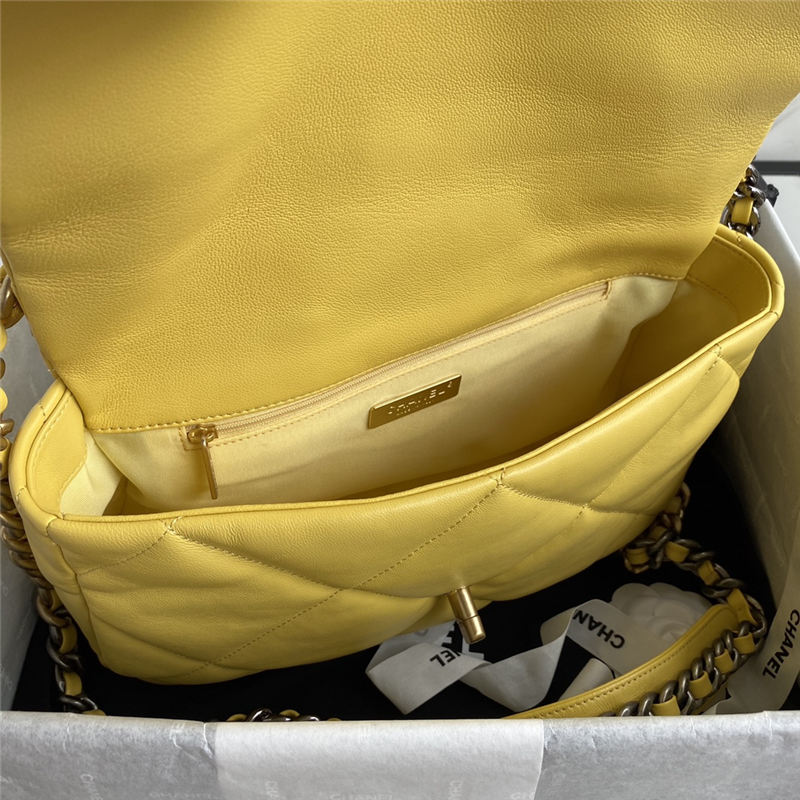 Large Chanel 19 Flap Bag Goatskin/Lambskin Yellow High