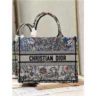 MEDIUM Dior BOOK TOTE Dior Jardin Magique Embroidery Denim High