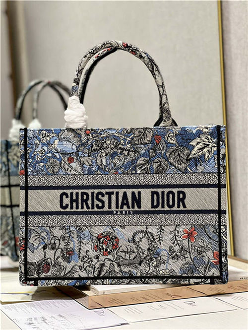 MEDIUM Dior BOOK TOTE Dior Jardin Magique Embroidery Denim High