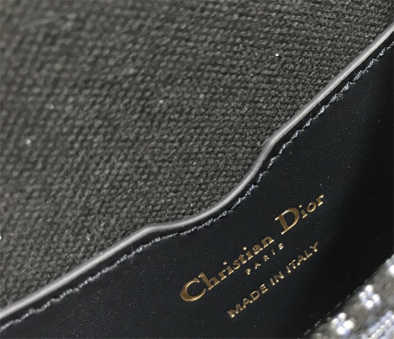 MEDIUM Dior BOBBY BAG Embroidery Black High