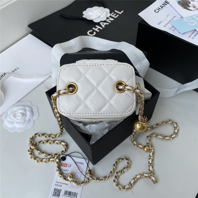 Chanel SMALL VANITY WITH CHAIN Lambskin & Gold-Tone Metal AP1447 White A