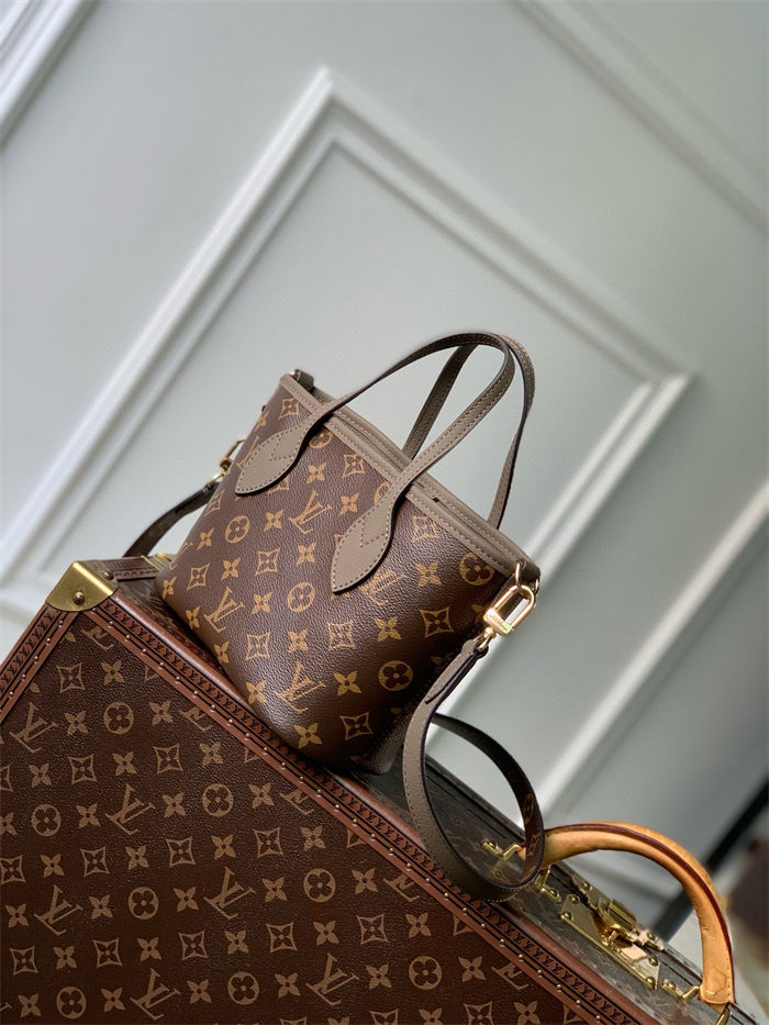 Louis Vuitton Neverfull Bandoulière Inside Out BB M12109 High