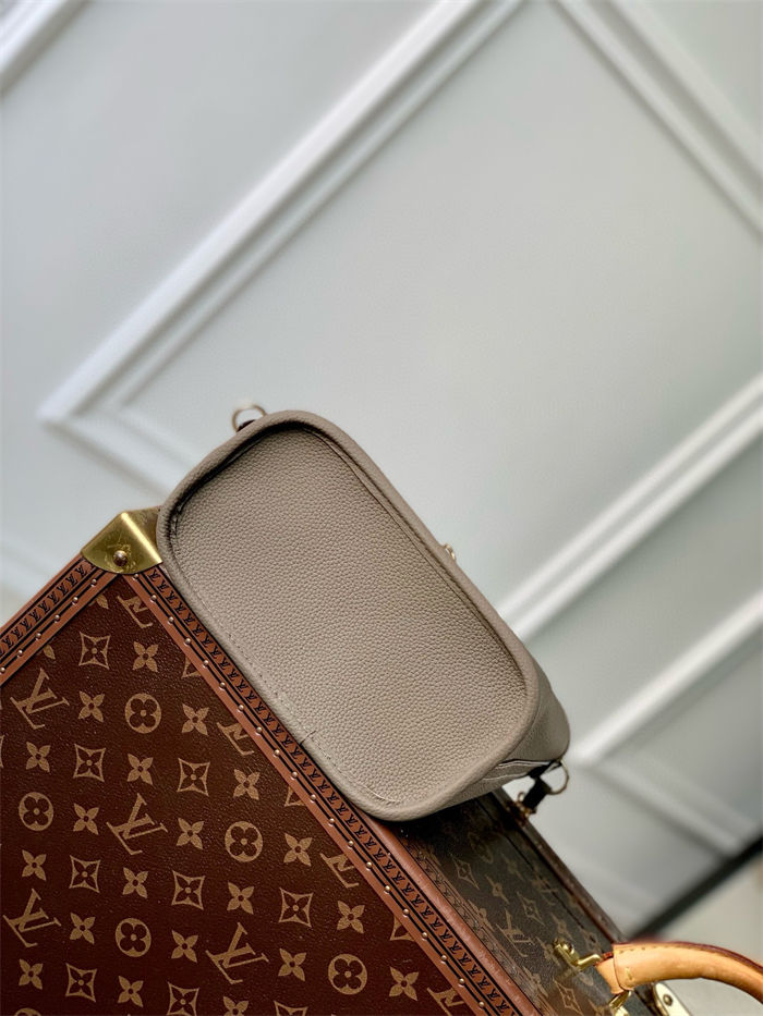 Louis Vuitton Neverfull Bandoulière Inside Out BB M12109 High