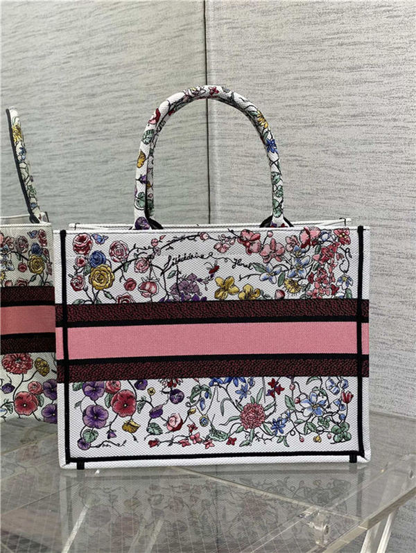 MEDIUM Dior BOOK TOTE Florilegio Embroidery High