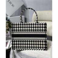 MEDIUM Dior BOOK TOTE Houndstooth Embroidery Black and White High