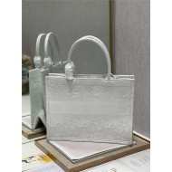 MEDIUM Dior BOOK TOTE Embroidery with Macramé Effect High