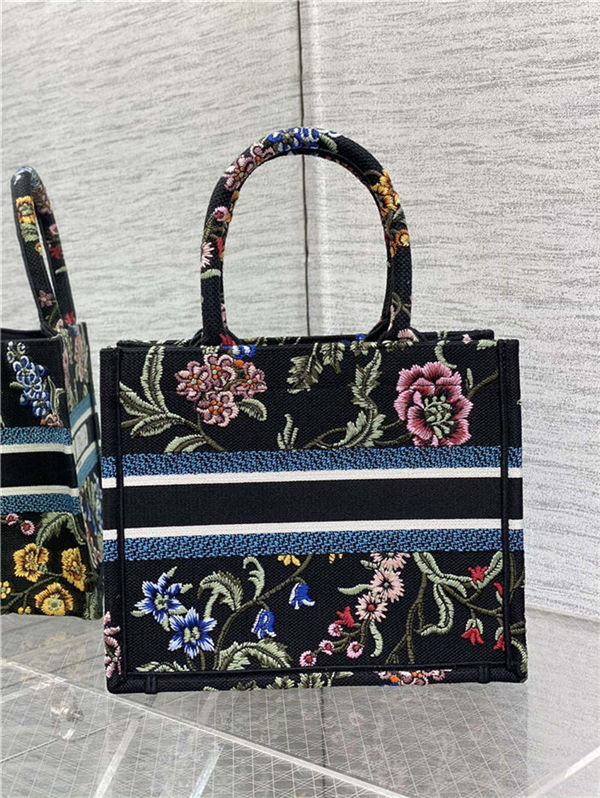 SMALL Dior BOOK TOTE Dior Petites Fleurs Embroidery Black High