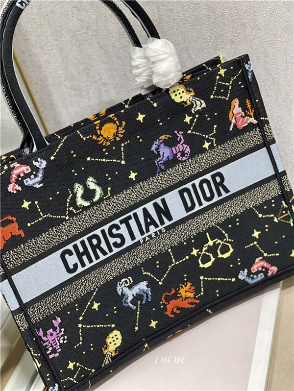 MEDIUM Dior BOOK TOTE Dior Pixel Zodiac Embroidery Black High