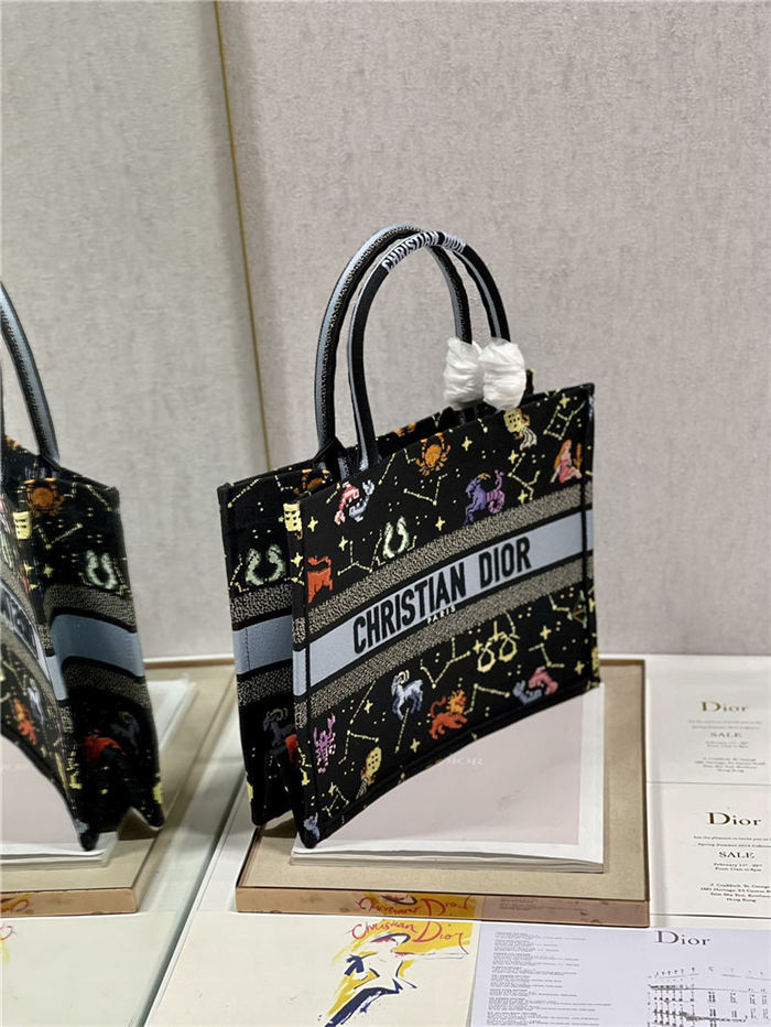 MEDIUM Dior BOOK TOTE Dior Pixel Zodiac Embroidery Black High