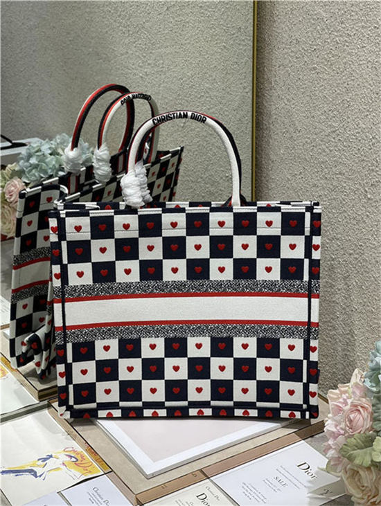 LARGE Dior BOOK TOTE Black, White and Red D-Chess Heart Embroidery High