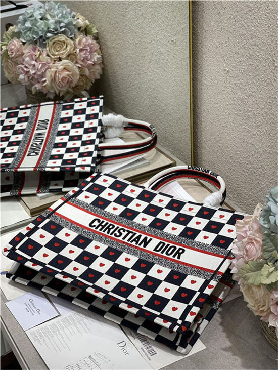 LARGE Dior BOOK TOTE Black, White and Red D-Chess Heart Embroidery High