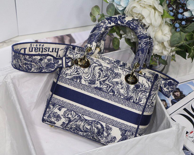 MEDIUM LADY D-LITE BAG Toile de Jouy Embroidery Blue High