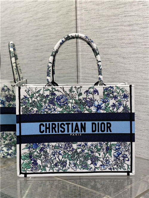 MEDIUM Dior BOOK TOTE Flowers Constellation Embroidery High