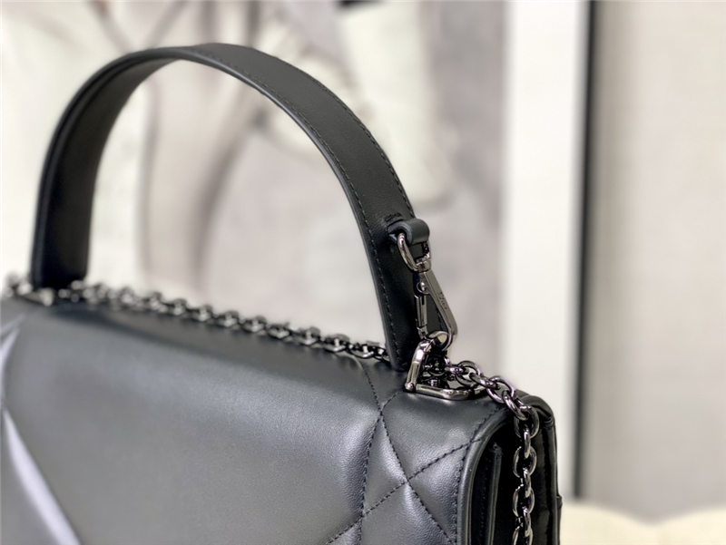 30 MONTAIGNE CHAIN BAG WITH HANDLE Maxicannage Lambskin Black High