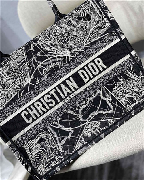 MEDIUM Dior BOOK TOTE Dior Around the World Embroidery Black and White High