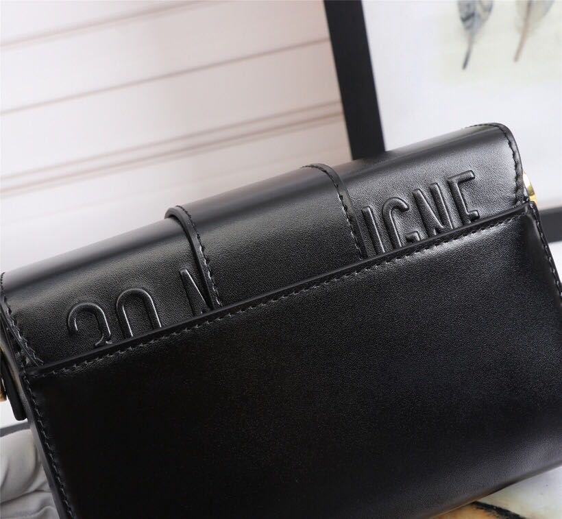 30 MONTAIGNE BOX BAG Calfskin Black High