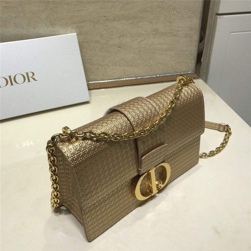 30 MONTAIGNE CHAIN BAG Microcannage Calfskin Gold High