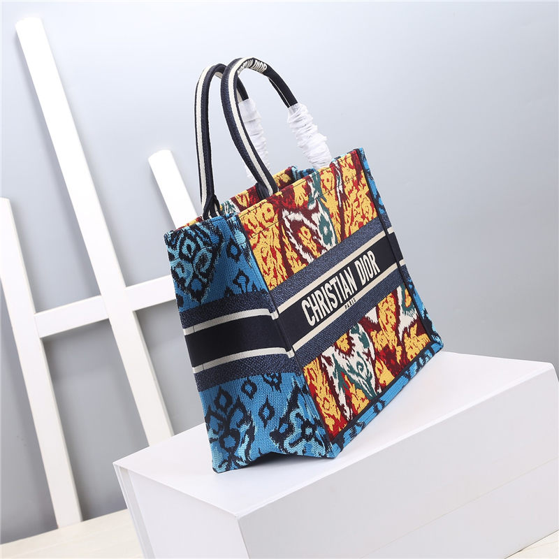 MEDIUM Dior BOOK TOTE Multicolor Dior Paisley Embroidery Blue High