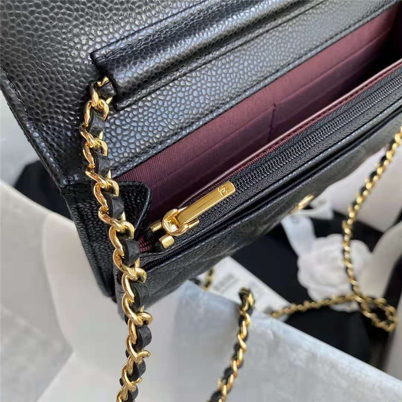 Classic Wallet on Chain AP0250 Grained Calfskin Black Gold Metal A