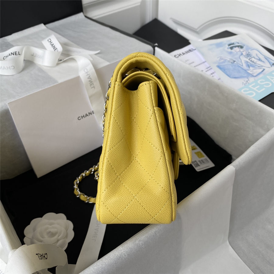 Medium CLASSIC HANDBAG Grained Calfskin Yellow Silver Metal A