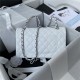 Medium CLASSIC HANDBAG Grained Calfskin White Silver Metal A