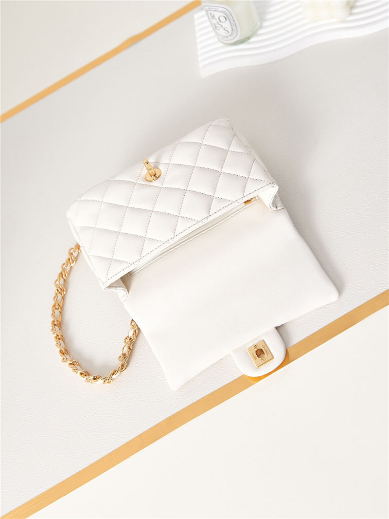 SMALL FLAP BAG WITH TOP HANDLE Shiny Lambskin & Gold-Tone Metal AS4023 White A