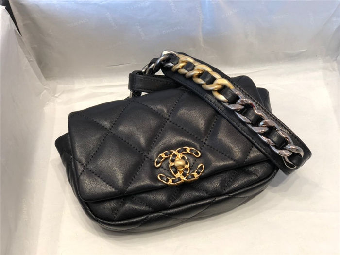 Waist Chanel 19 Flap Bag Lambskin/Goatskin Black High