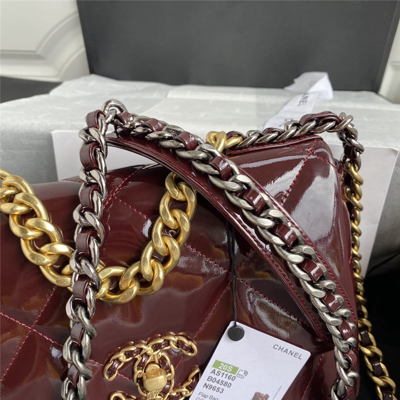 Chanel 19 Flap Bag Shiny Calfskin Burgundy High