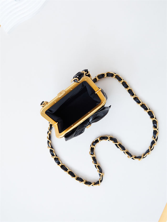 Chanel CLUTCH WITH CHAIN AP4028 Lambskin & Gold-Tone Metal Black A