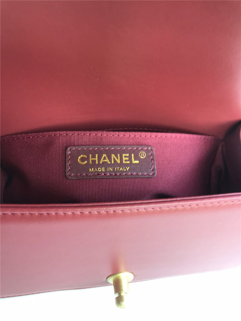 SMALL BOY Chanel HANDBAG Lambskin Burgundy High