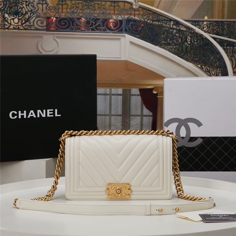 BOY Chanel HANDBAG Chevrons Pattern Lambskin White B