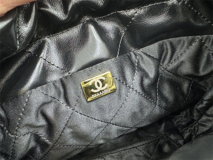 Chanel 22 MINI HANDBAG Shiny Calfskin Black, Imitation Pearls & Gold-Tone Metal AS3980 High