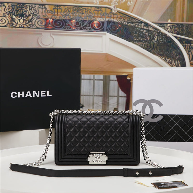 BOY Chanel HANDBAG Lambskin Black B